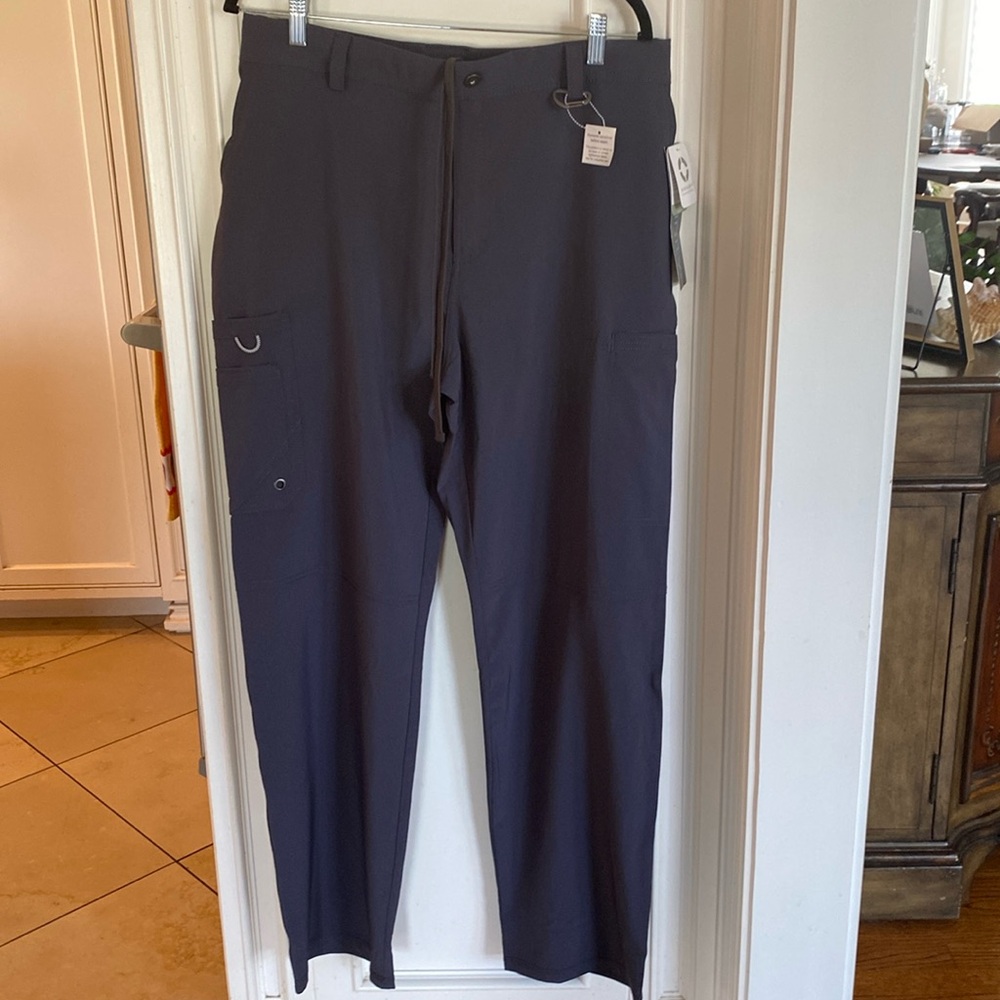 Men’s Cherokee scrub pants, size large